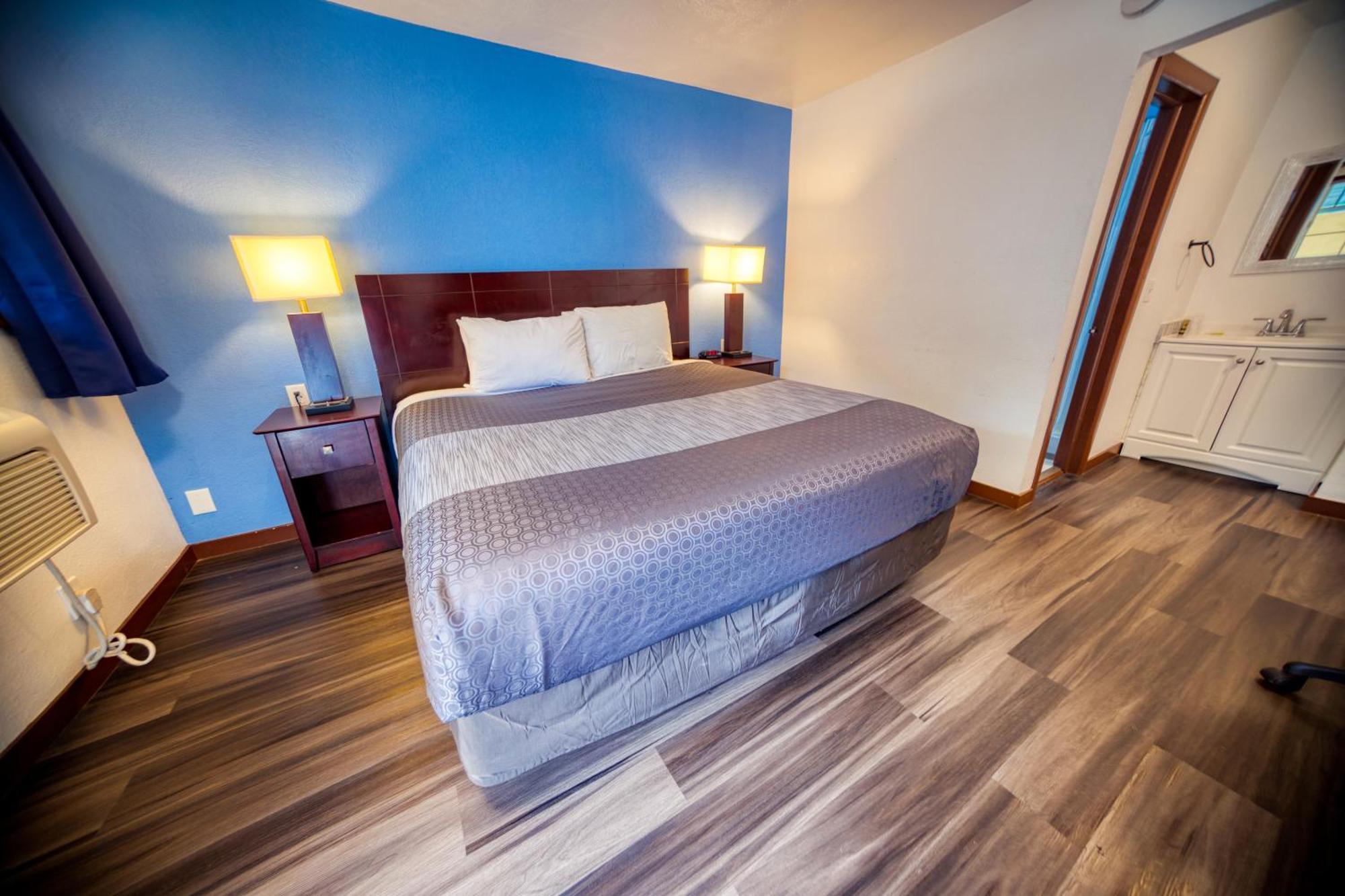 Budget Inn Далз Екстериор снимка