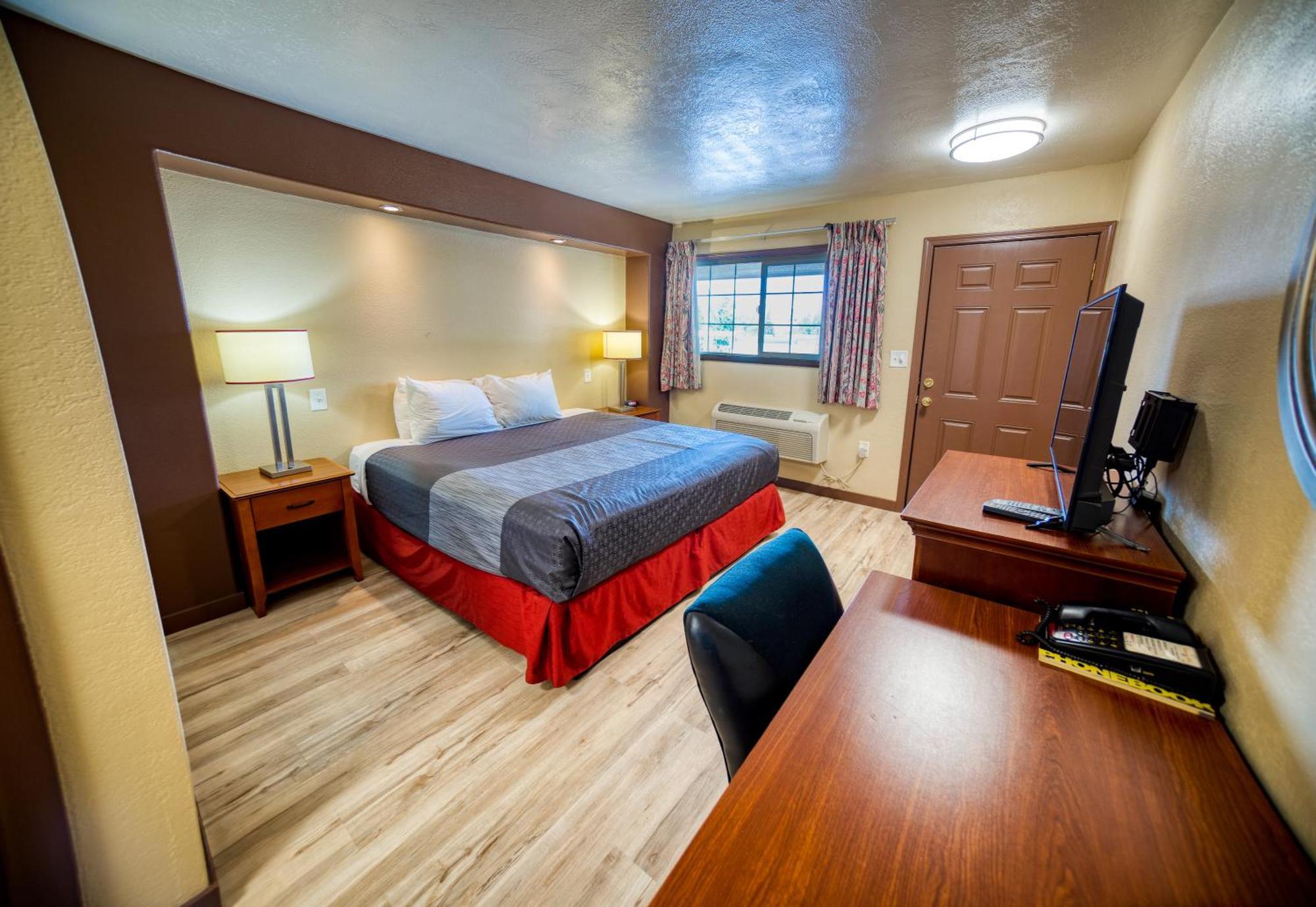 Budget Inn Далз Екстериор снимка